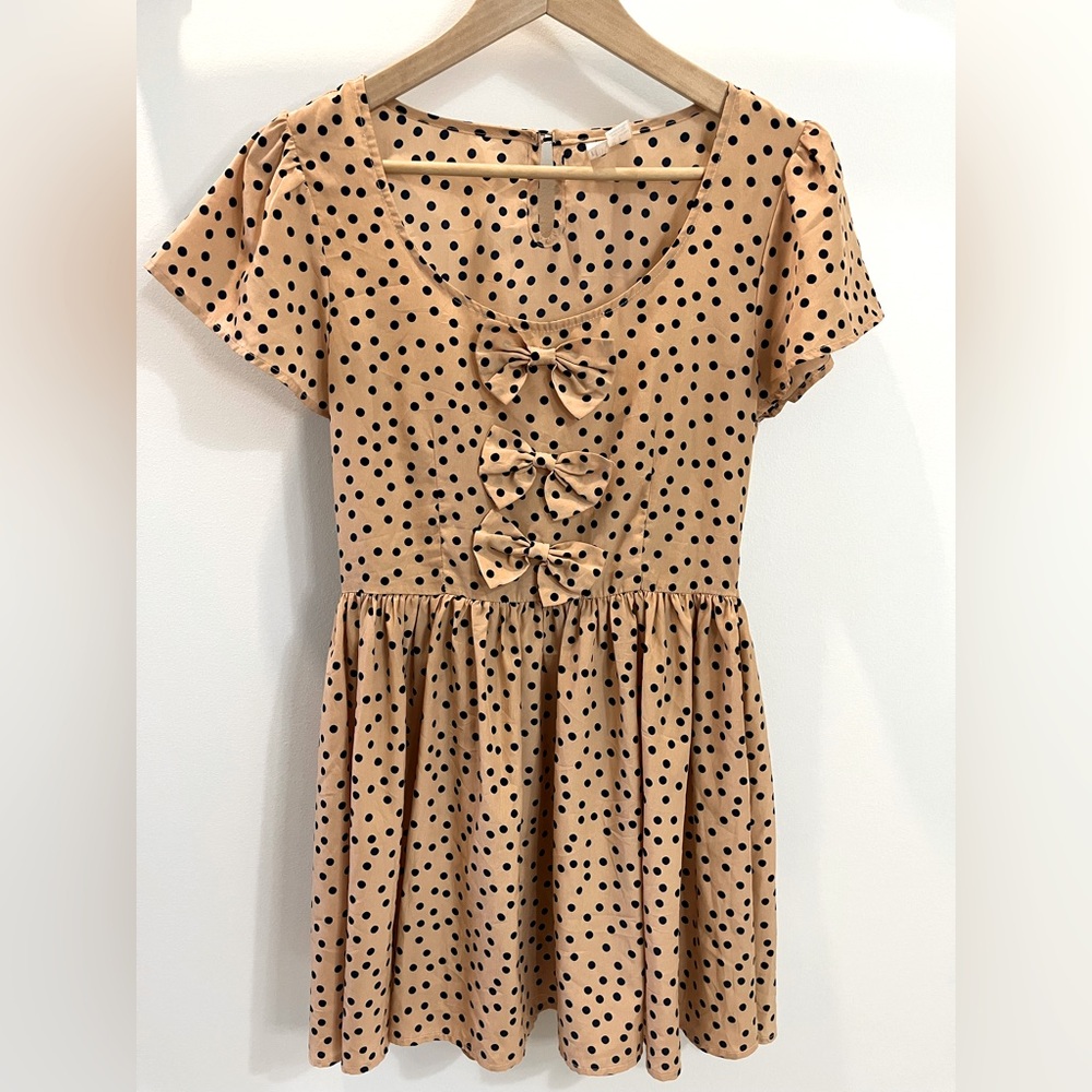 Forever 21 Exclusive Women’s Vintage Polka Dot Dress